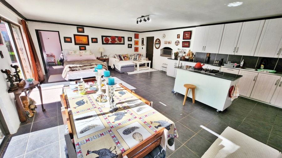 5 Bedroom Property for Sale in Struisbaai Western Cape